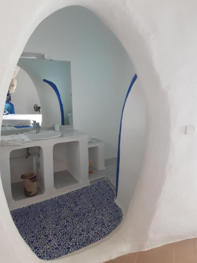 La Maison Blanche Deni Biram Ndao Exteriör bild