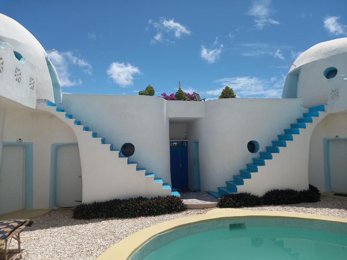La Maison Blanche Deni Biram Ndao Exteriör bild