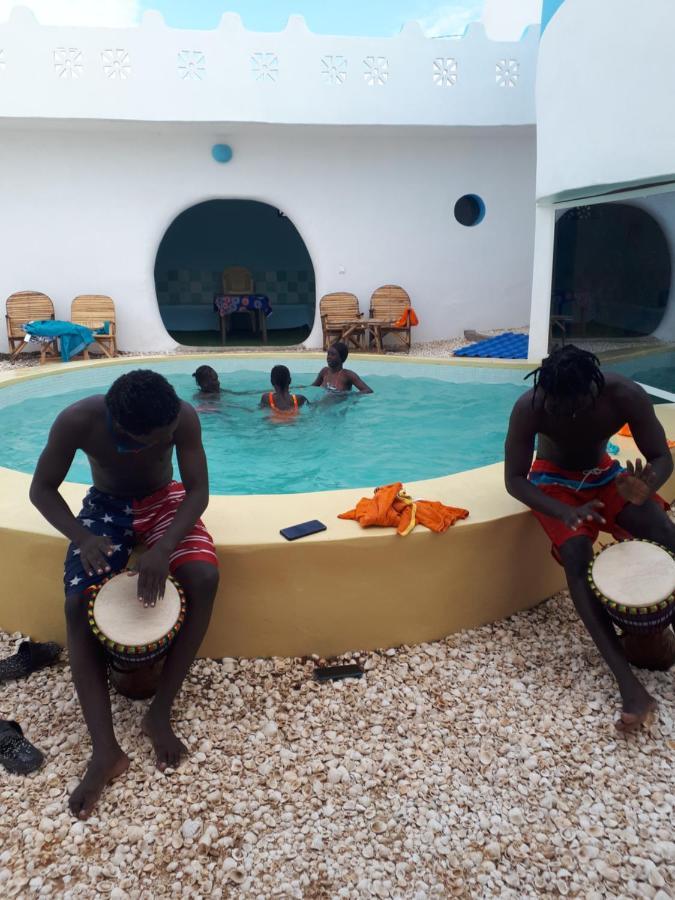 La Maison Blanche Deni Biram Ndao Exteriör bild