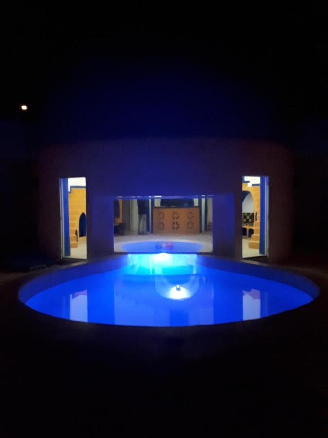 La Maison Blanche Deni Biram Ndao Exteriör bild